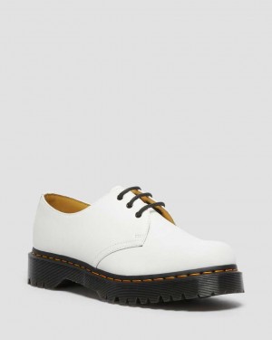 Dr Martens 1461 Bex Smooth Leather Men Oxfords Shoes White | 76VSBMWAR