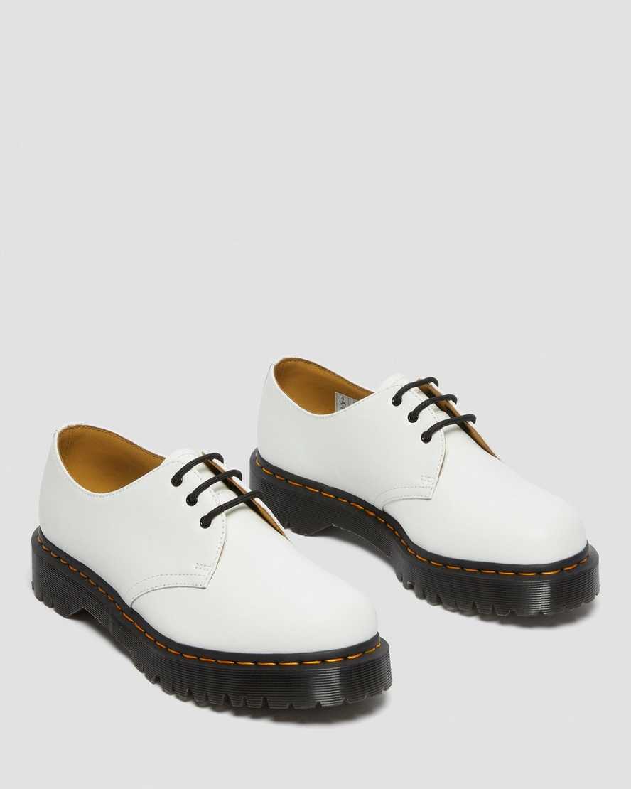 Dr Martens 1461 Bex Smooth Leather Men Oxfords Shoes White | 76VSBMWAR